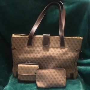 Dooney & Bourke large tote/shopper